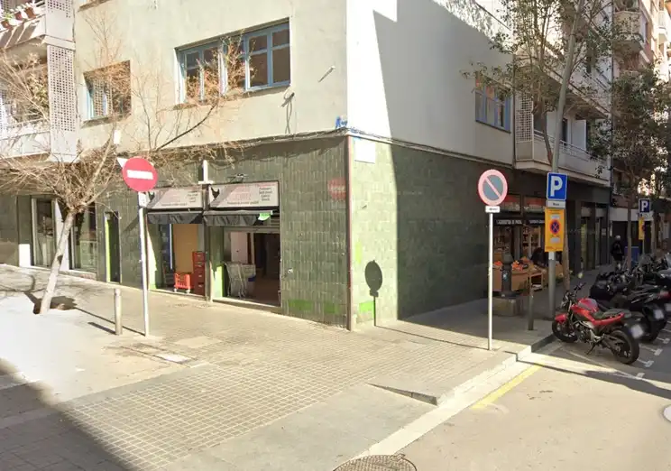 Local en traspaso en Carrer de Pàdua, 96, El Putget i el Farró