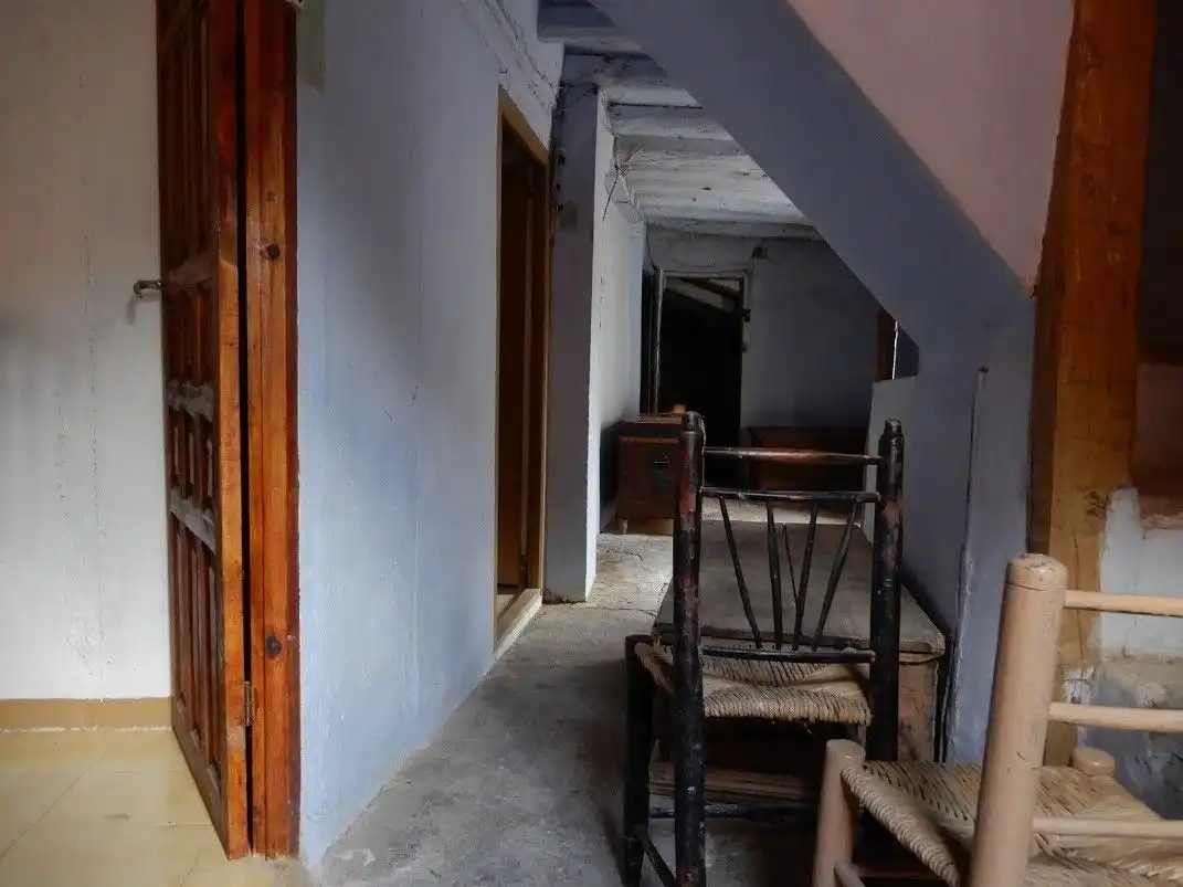 Casa adosada en venta en Torre de Arcas con Terraza, Trastero y Balcón