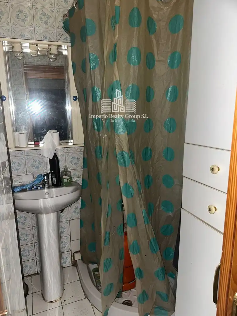 Bathroom of Flat for sale in Langreo  with Furnished