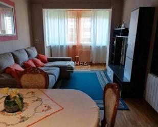 Living room of Flat for sale in Ourense Capital   with Heating, Parquet flooring and Furnished