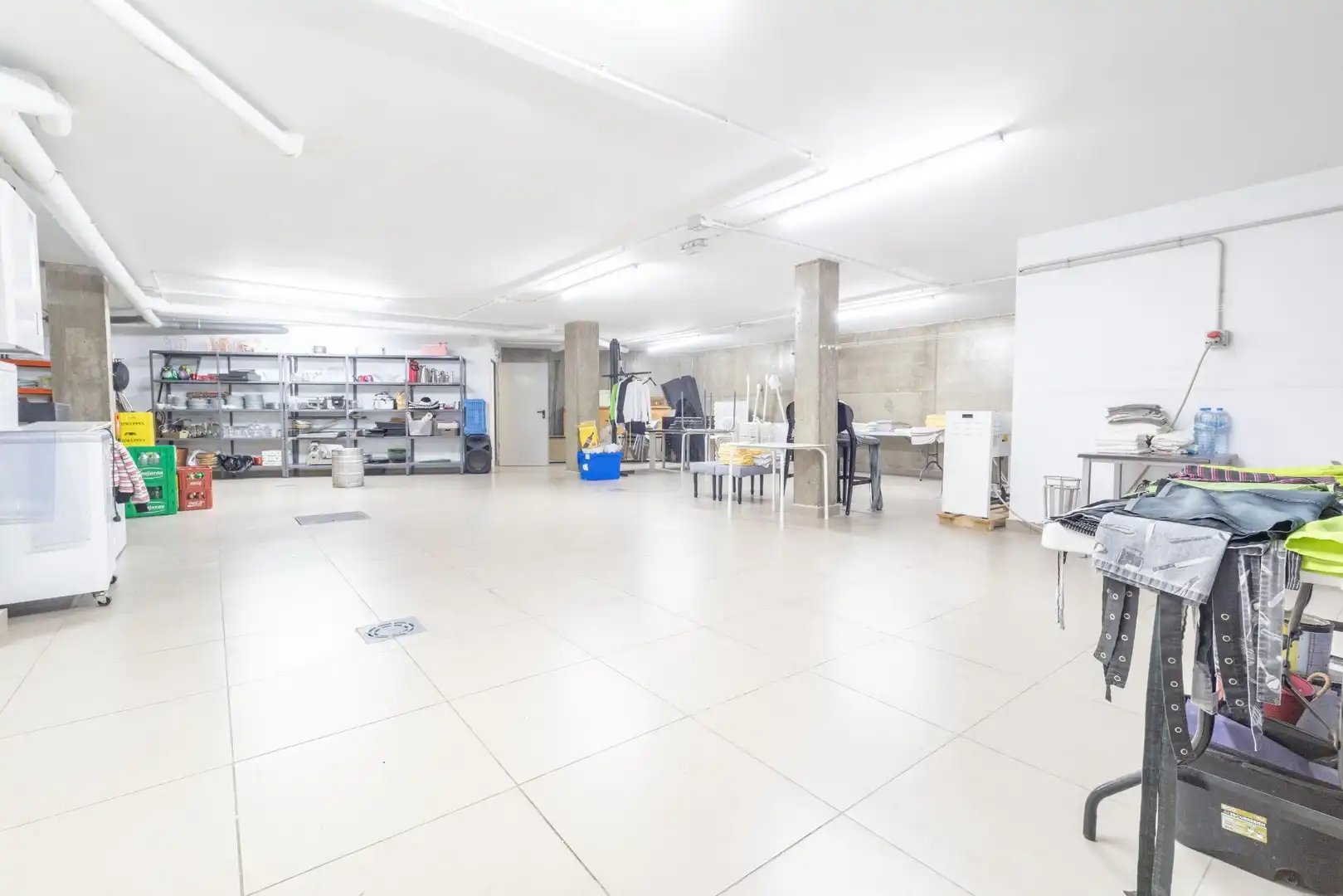 Edificio en venta en Avenida Juan Carlos I, Campos del Río
