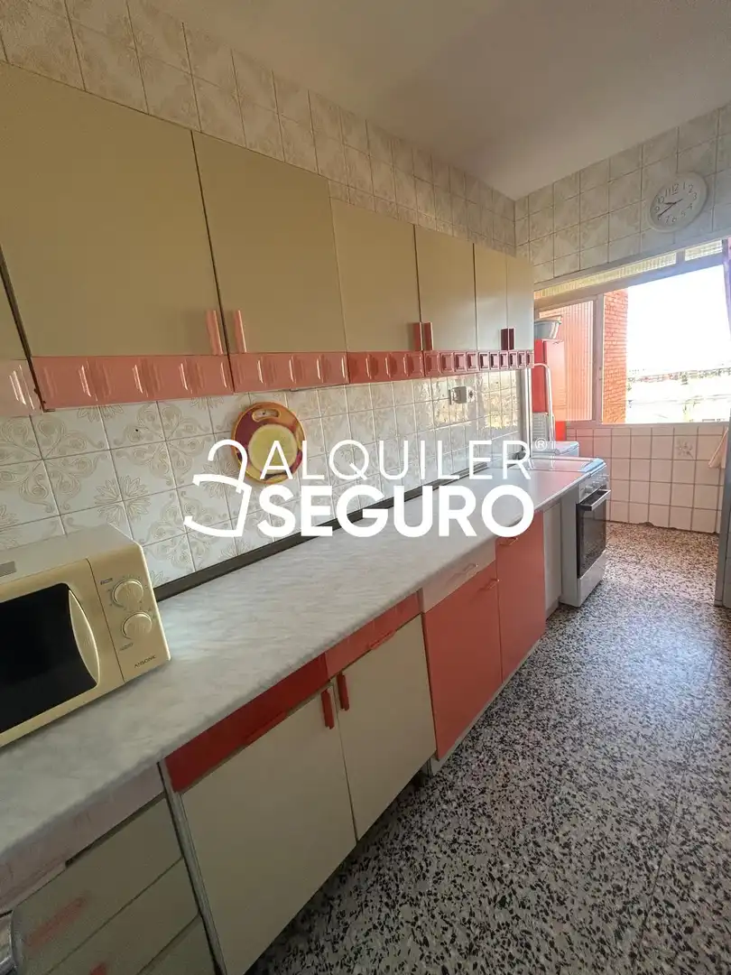 Flat with lift to rent in Doctor Vaca de Castro, imagen 4
