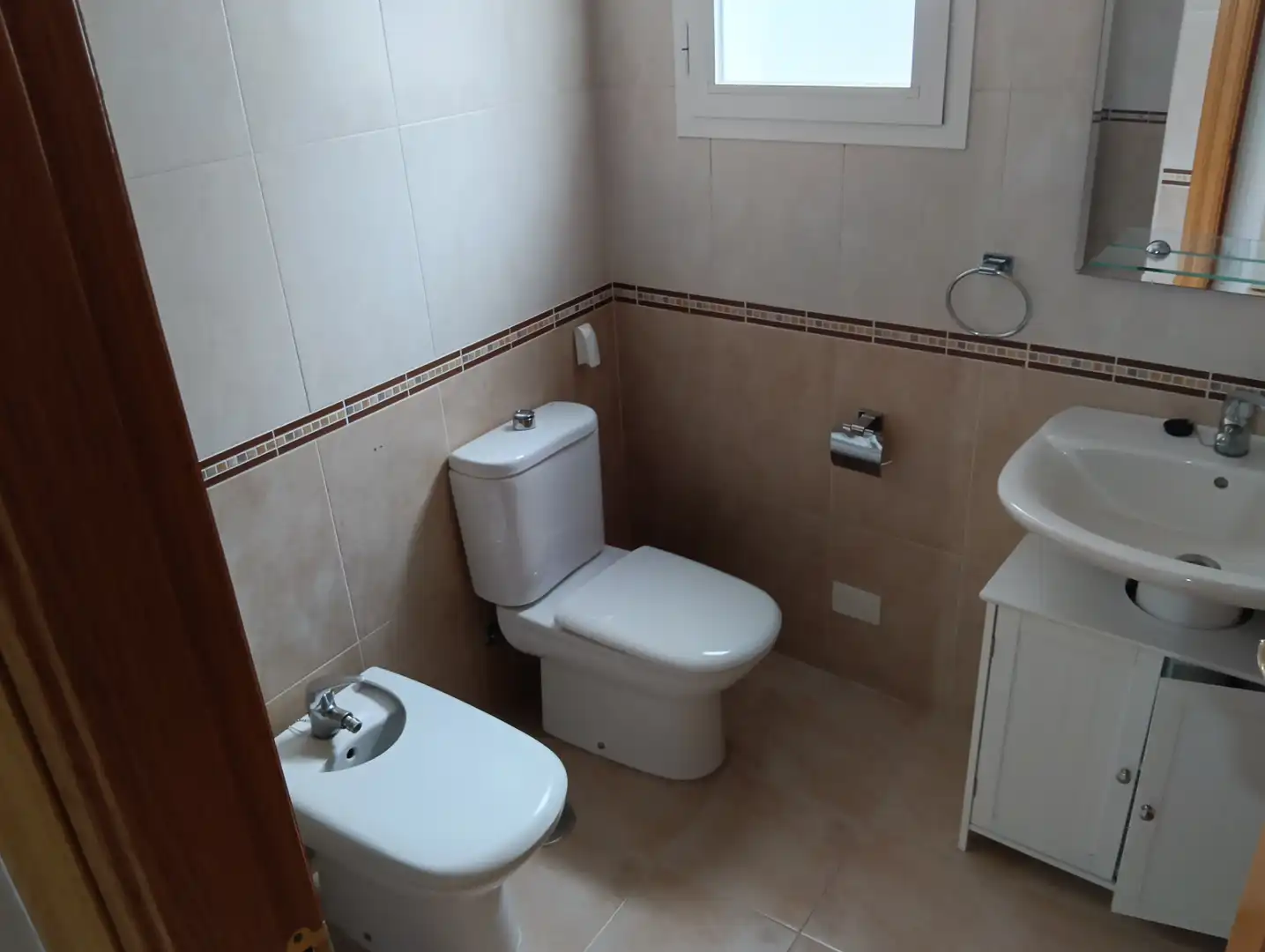 Badezimmer von Wohnung zur Miete in Churriana de la Vega mit Möbliert