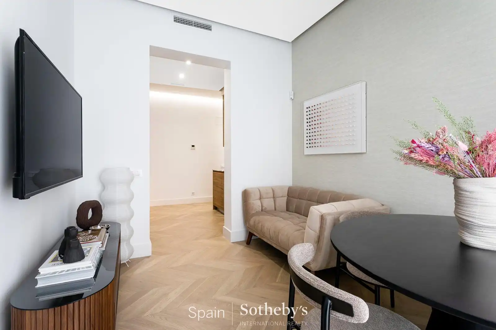 Sala d'estar de Apartament en venda en Madrid amb Aire condicionat i Calefacció