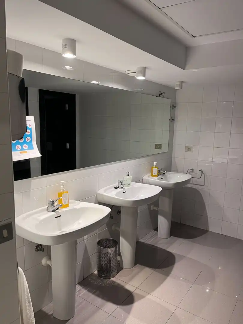 Badezimmer von Gebäude zur Miete in Vitoria - Gasteiz