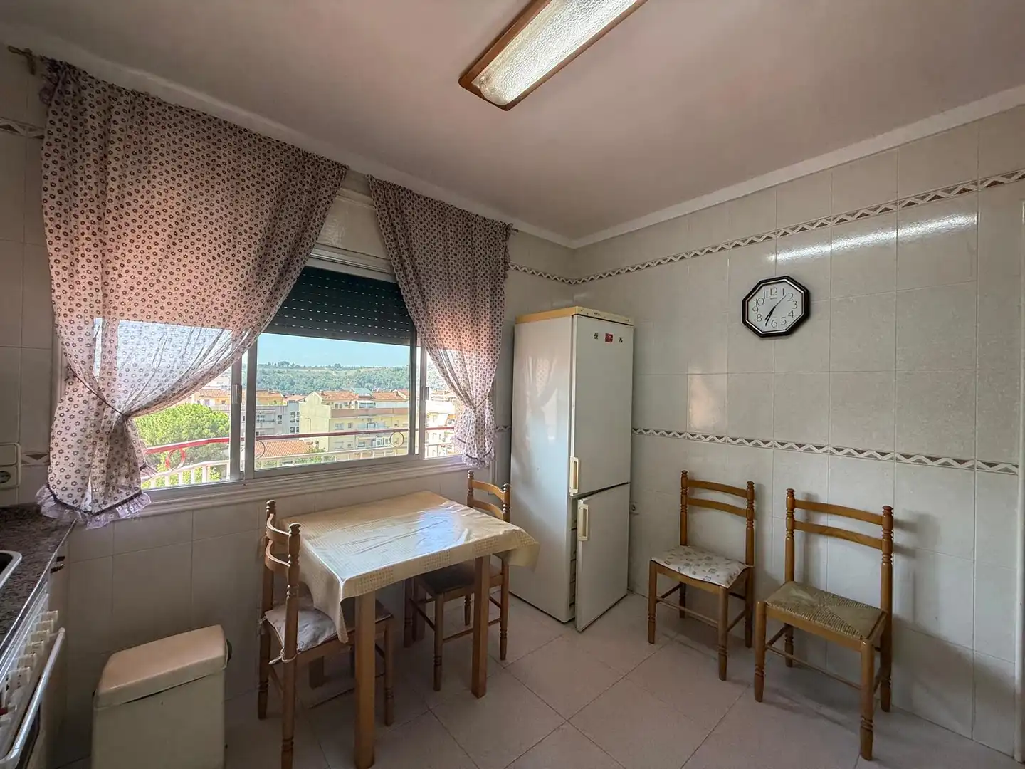 Cocina de Piso en venta en Olesa de Montserrat con Calefacción, Terraza y Horno