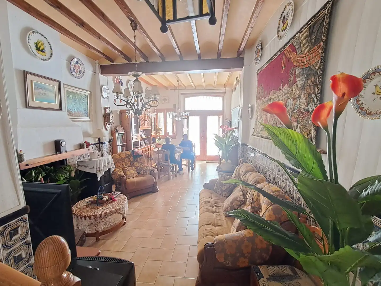 Sala d'estar de Casa adosada en venda en La Nucia amb Forn, Rentadora i Microones