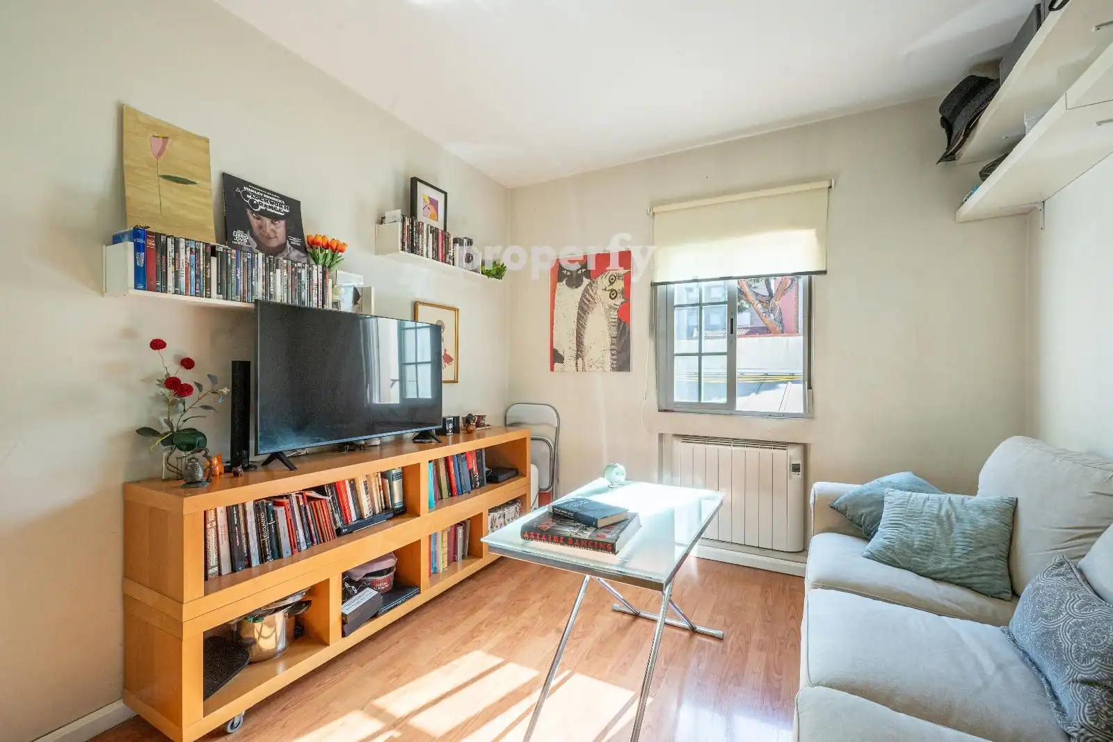 Living room of Flat for sale in Madrid  with Heating, Parquet flooring and Furnished
