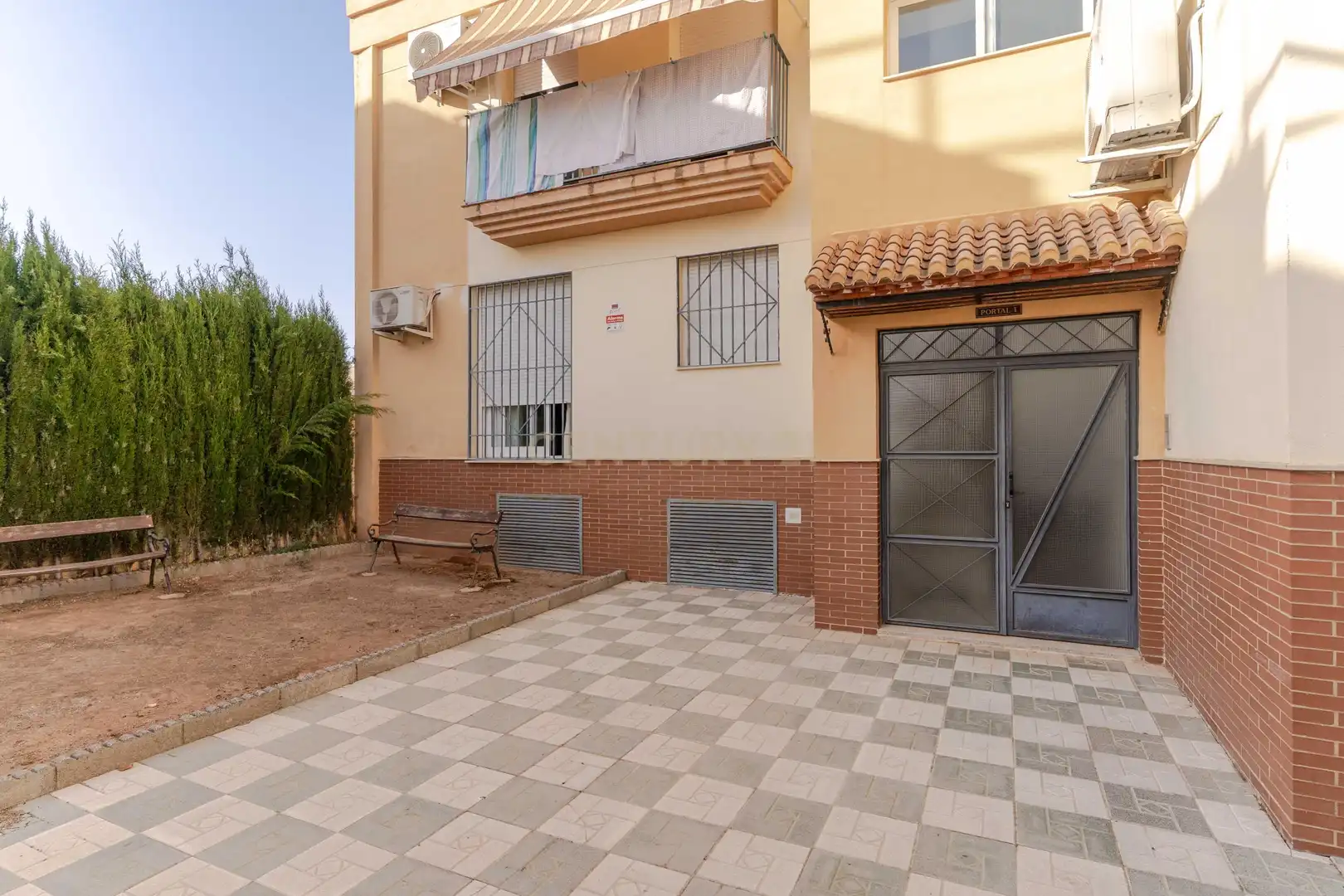 Vista exterior de Piso en venta en Pulianas con Aire acondicionado, Trastero y Lavadora