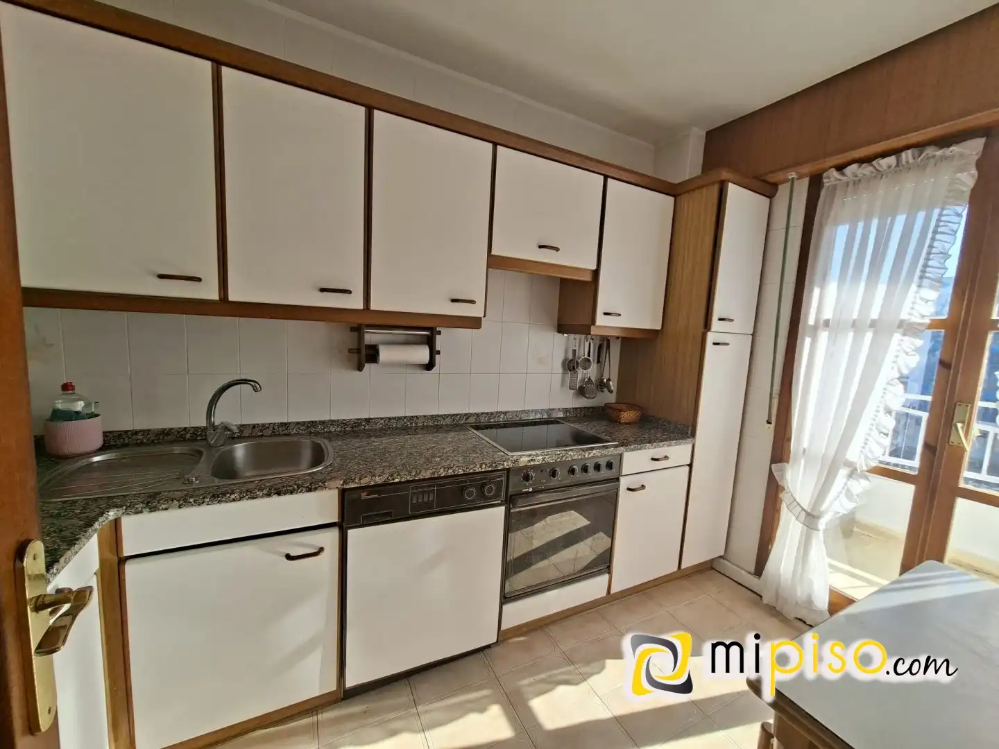 Kitchen of Flat for rent in Laredo  with Terrace and Furnished
