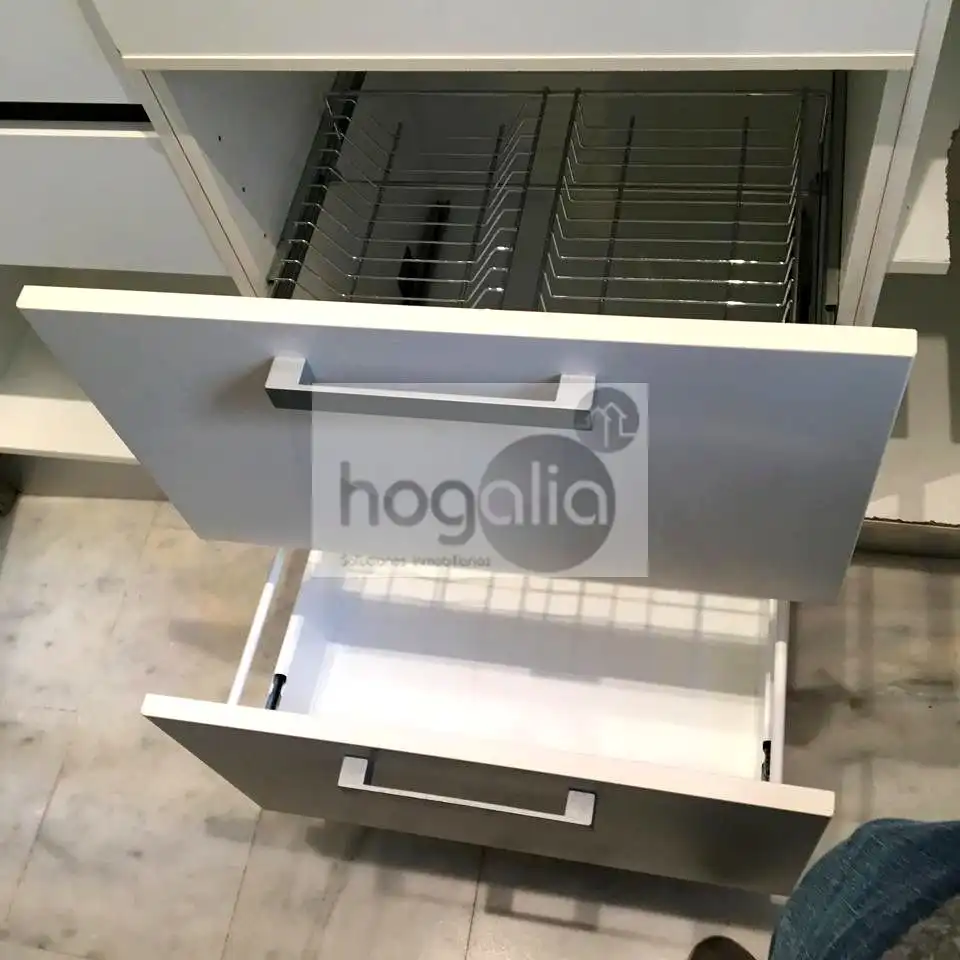 Cuina de Pis de lloguer en Sevilla amb Aire condicionat i Balcó