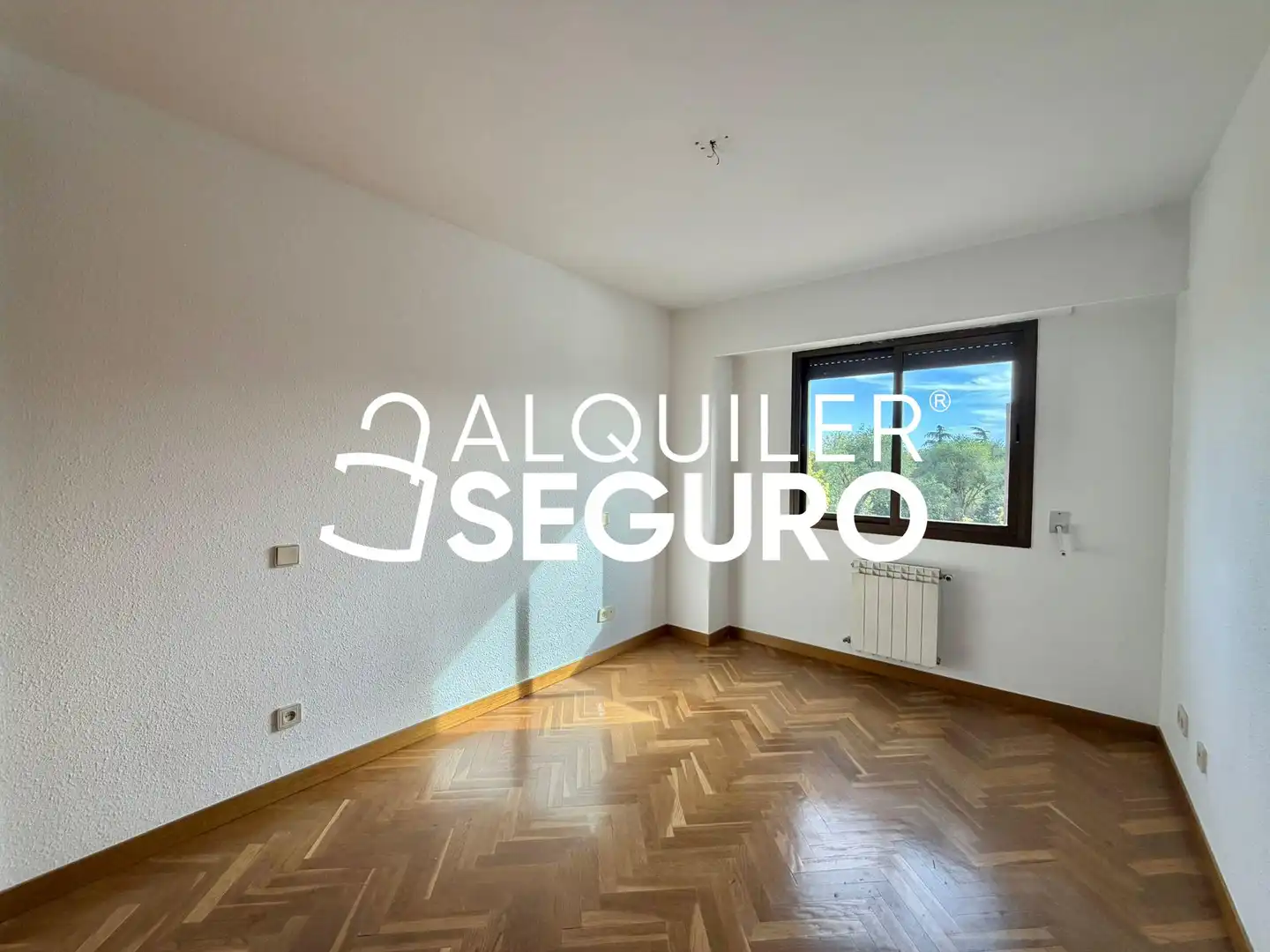 Habitación de Piso de alquiler en Pozuelo de Alarcón con Calefacción, Terraza y Trastero