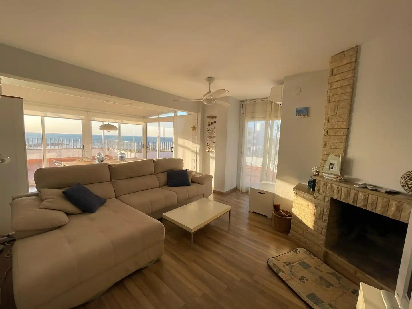Living room of Attic for sale in L'Ametlla de Mar   with Air Conditioner, Heating and Terrace
