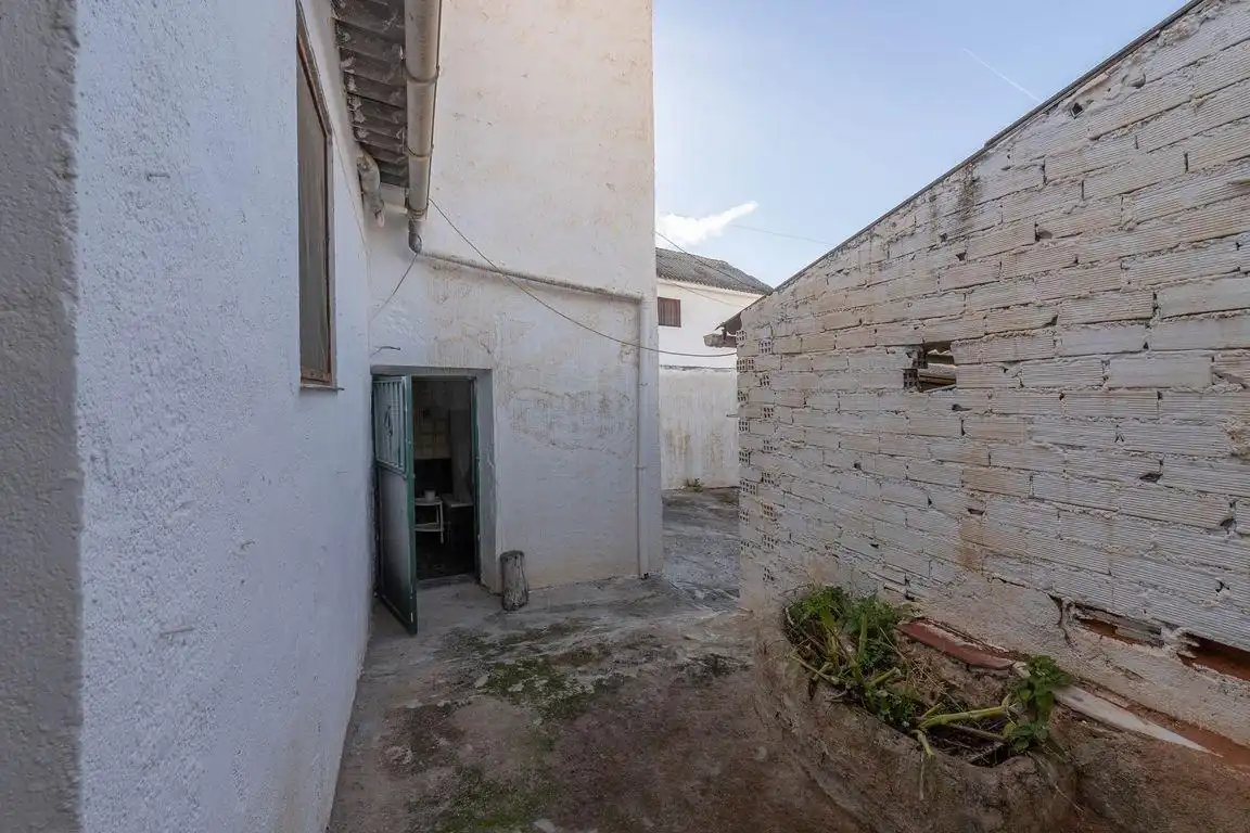 Vista exterior de Casa o xalet en venda en Cacín amb Balcó