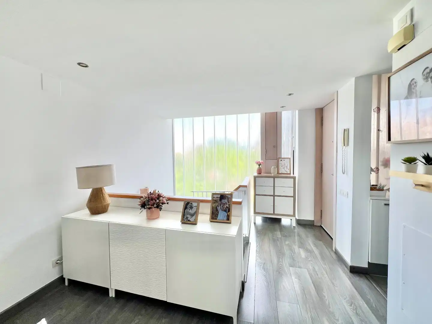 Sala d'estar de Dúplex en venda en San Vicente del Raspeig / Sant Vicent del Raspeig amb Aire condicionat, Terrassa i Traster