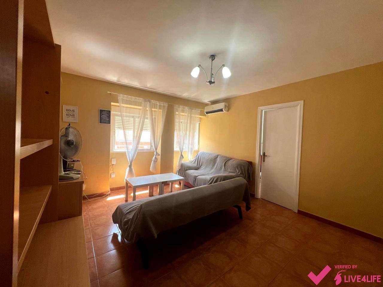 Sala d'estar de Pis de lloguer en  Sevilla Capital amb Aire condicionat, Calefacció i Terrassa