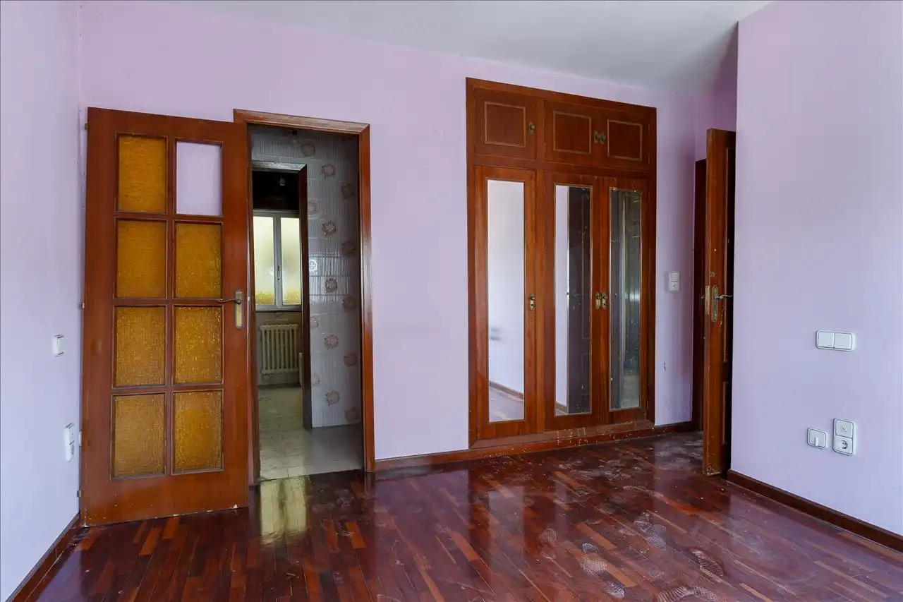 Flat for sale in Ordes