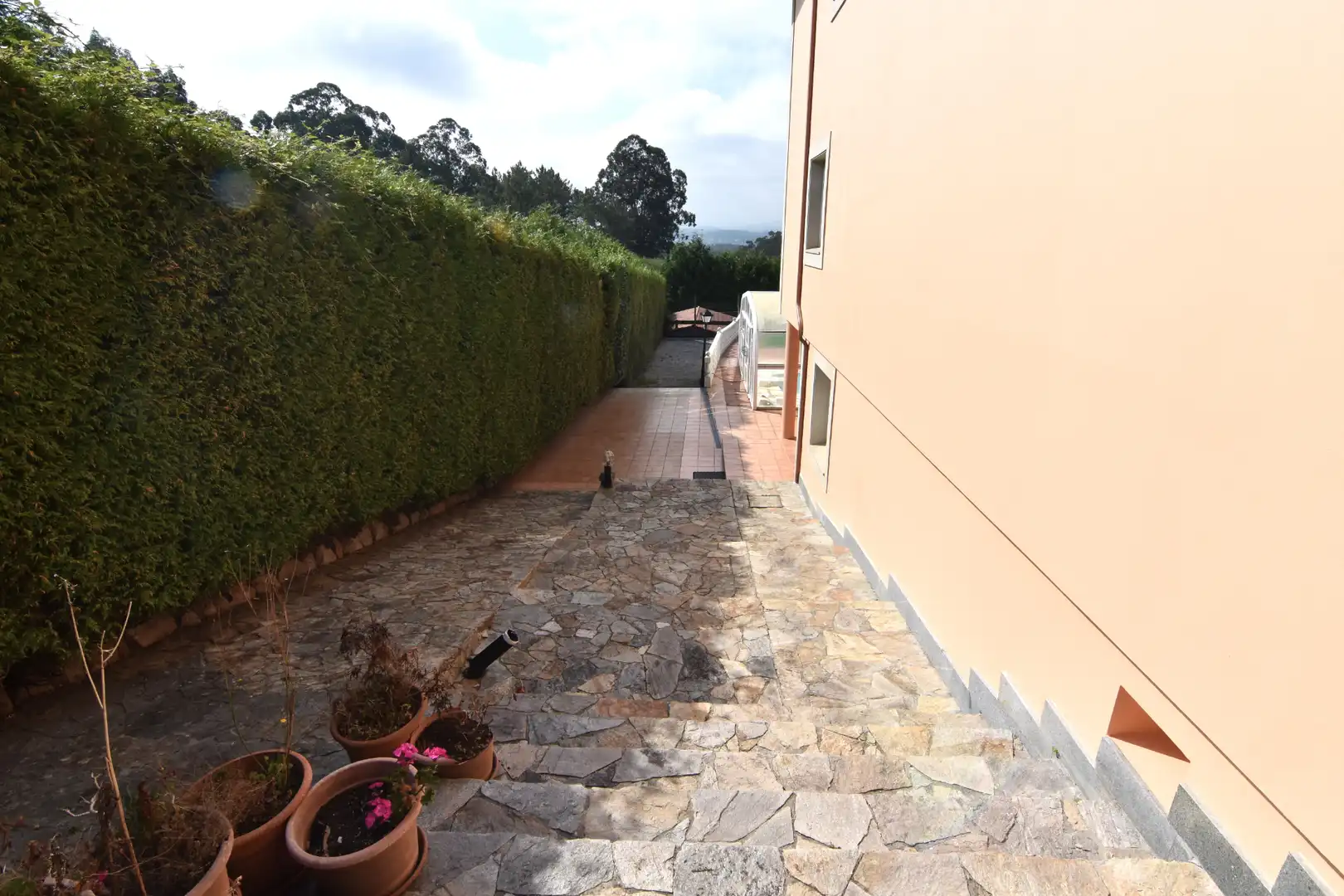 Jardín de Casa o chalet en venta en Bergondo con Calefacción, Jardín privado y Parquet