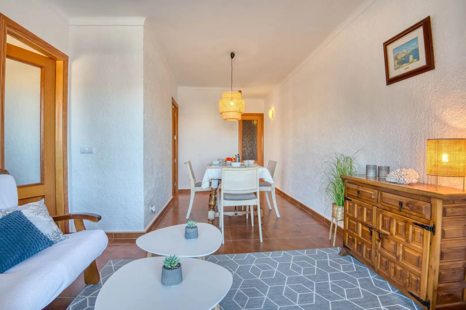 Menjador de Apartament en venda en L'Escala amb Terrassa i Moblat