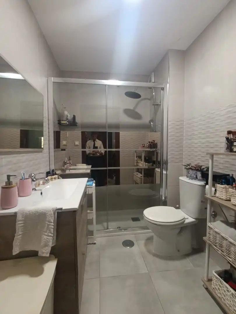 Baño de Piso en venta en Sevilla con Terraza