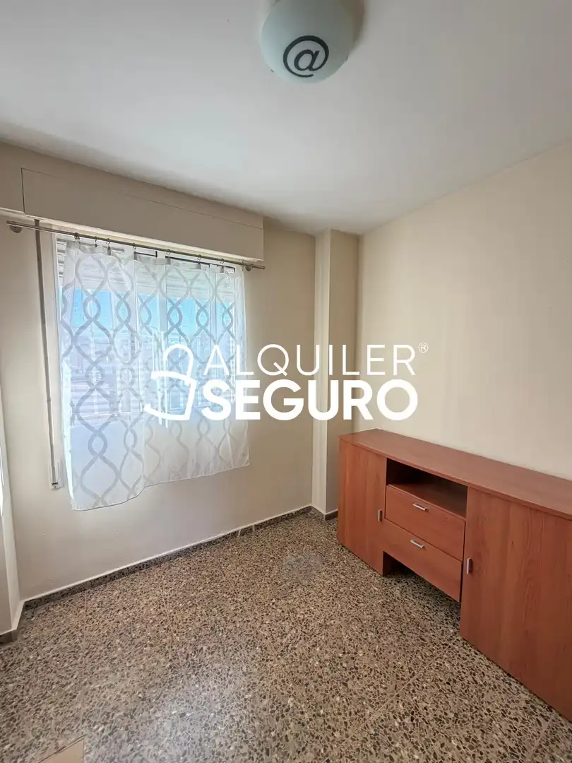 Dormitori de Àtic de lloguer en Burriana / Borriana amb Aire condicionat, Calefacció i Moblat