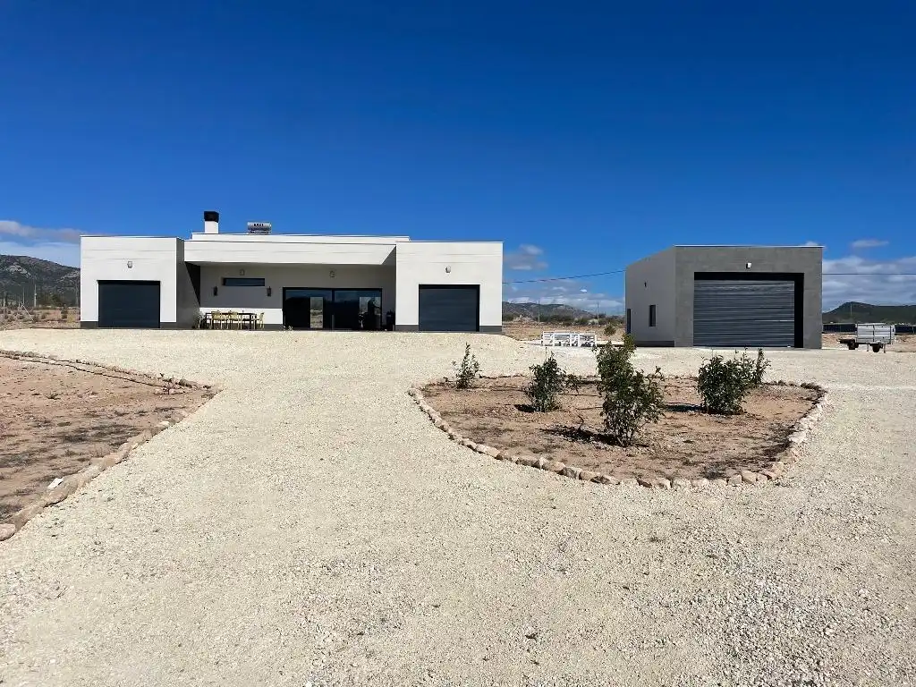 Villa avec piscine à vendre à El Pinós / Pinoso, imagen 2