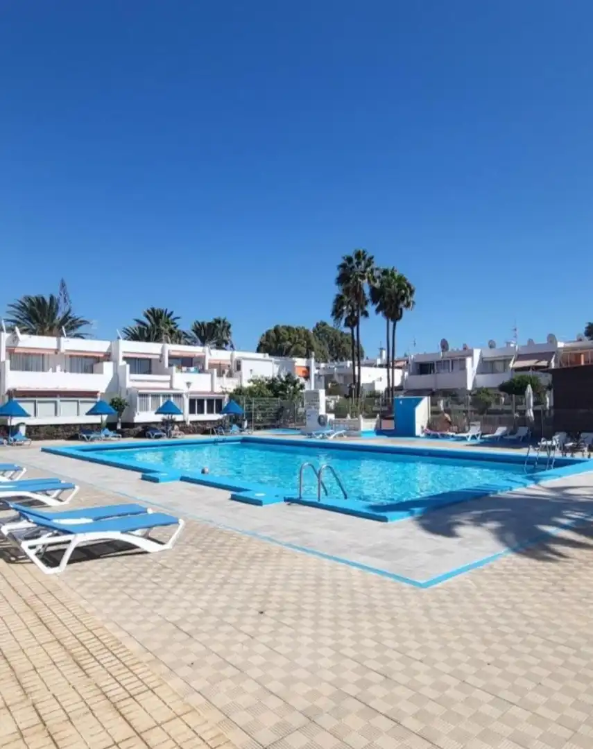 Piscina de Estudi en venda en Arona amb Moblat i Piscina comunitària