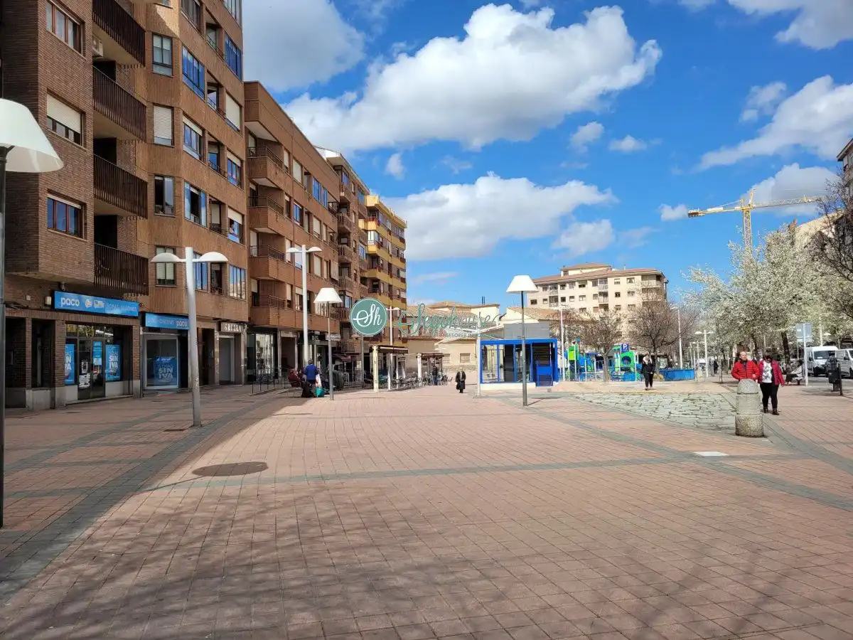 Vista exterior de Pis en venda en Segovia amb Calefacció i Terrassa