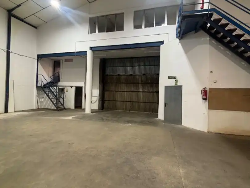 Industrial building to rent in Málaga 12, imagen 3