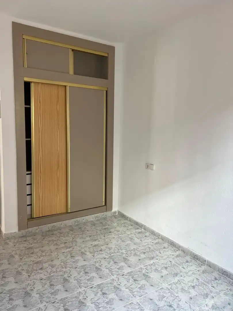 Habitación de Planta baja en venta en Orihuela con Jardín privado, Terraza y Piscina comunitaria