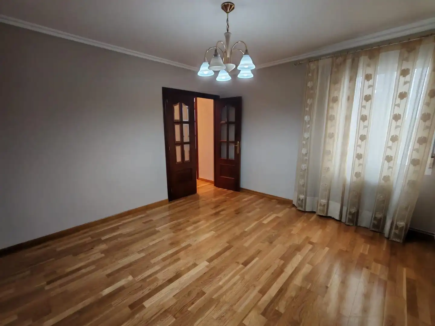 Piso de alquiler en O Castro