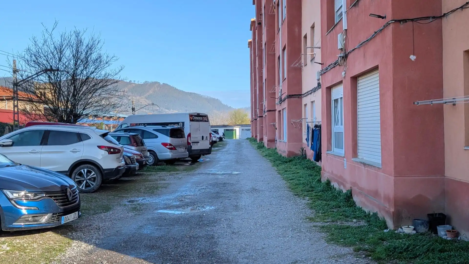 Parking de Piso en venta en Los Corrales de Buelna  con Parquet