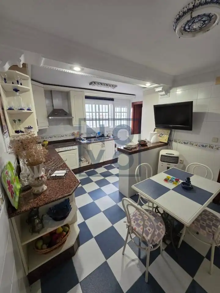 Kitchen of Houses for sale in Lebrija  with Terrace and Furnished