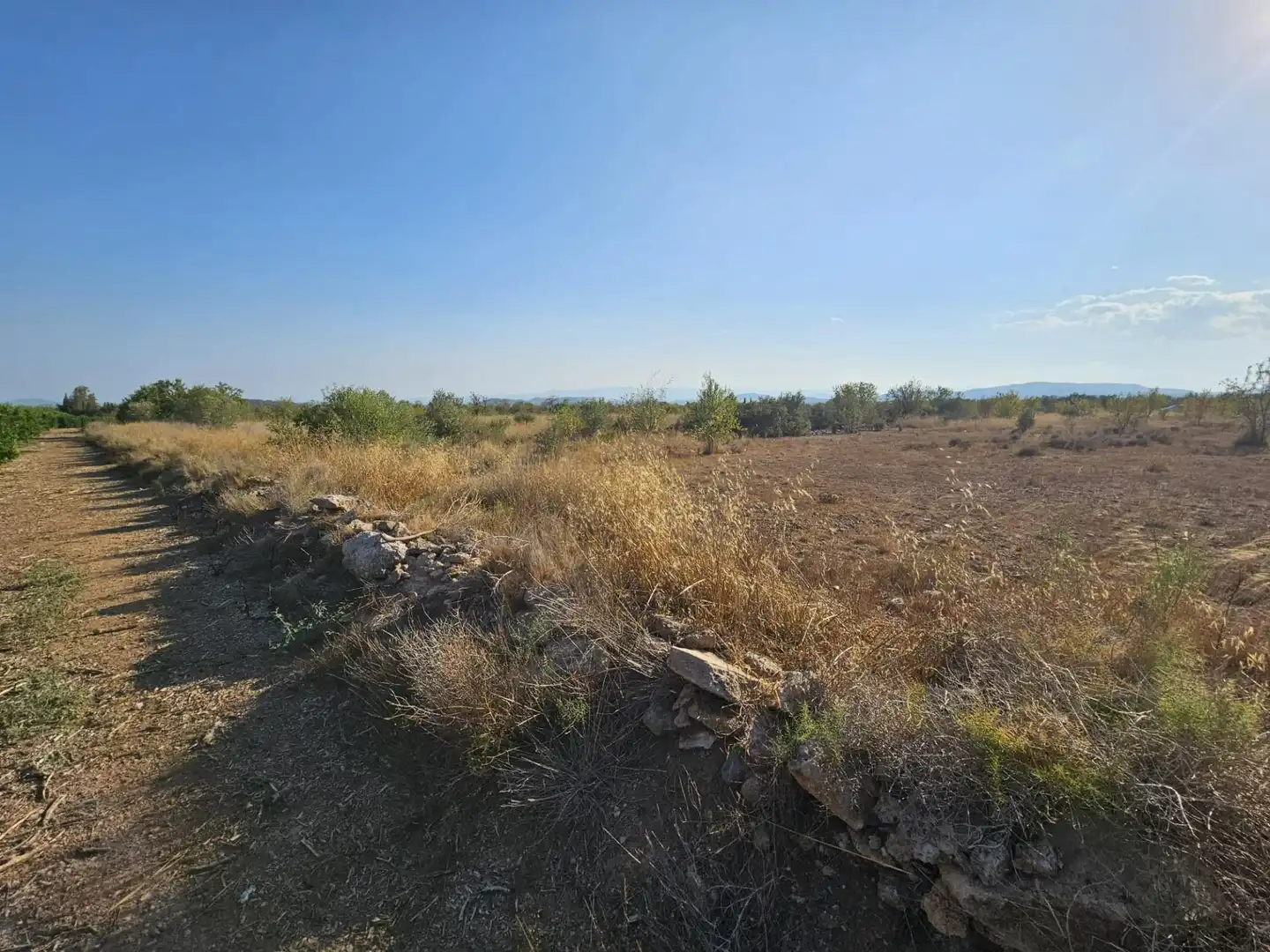 Terrain rustique à vendre à Urbanizaciones