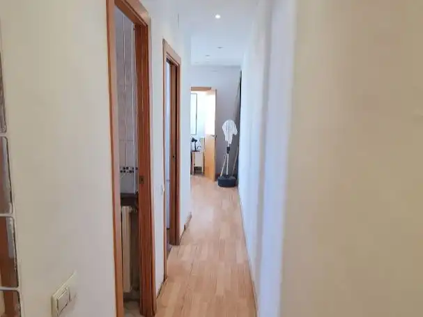 Flat for sale in Carrer de Besalú, 8, El Camp de l'Arpa del Clot