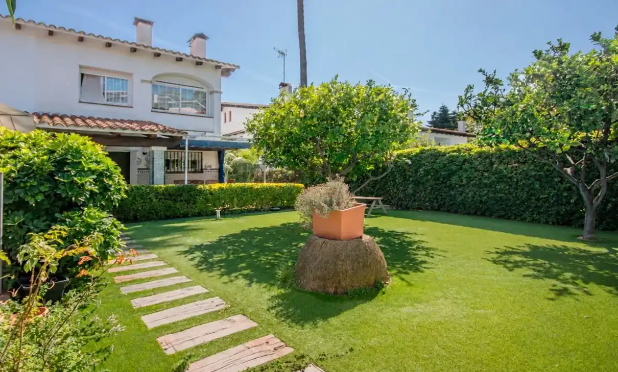 Maison avec jardin à vendre à Carrer Mestre Amadeu Vives, imagen 30