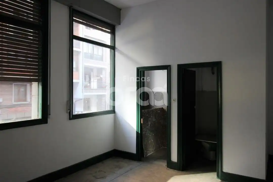 Local comercial en venda a Larrea - San Juan de Dios - Peñota, imagen 5