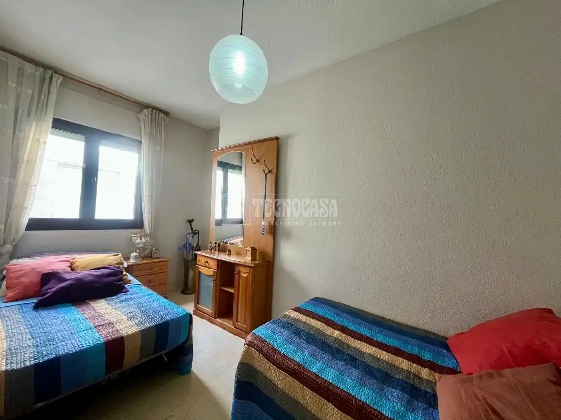 Habitación de Piso en venta en Valdepeñas con Aire acondicionado, Calefacción y Terraza