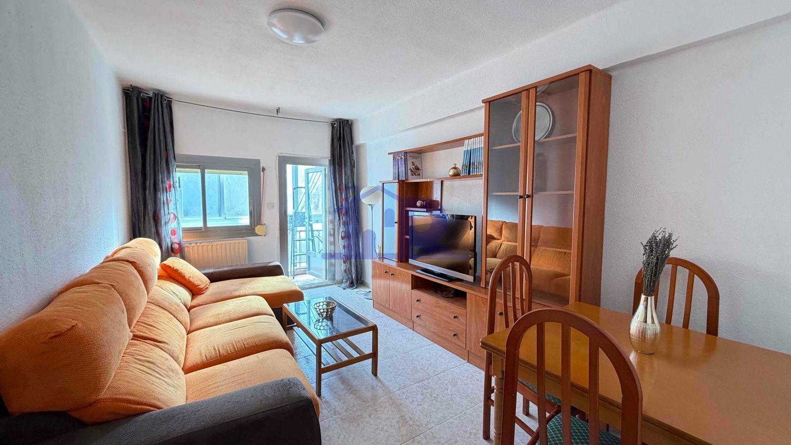 Living room of Flat for sale in Cuenca Capital  with Heating, Terrace and Furnished