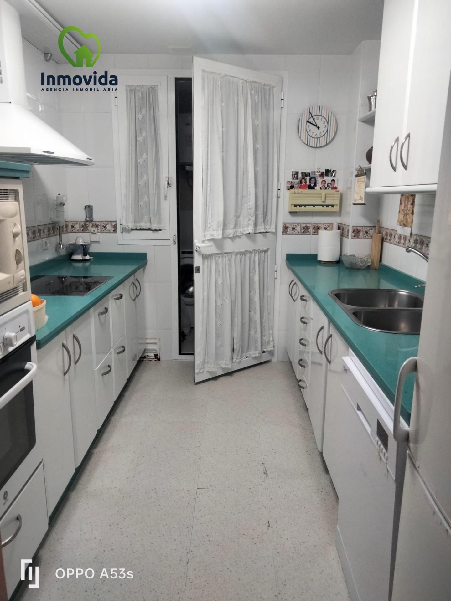 Cocina de Piso en venta en  Córdoba Capital con Aire acondicionado, Terraza y Trastero