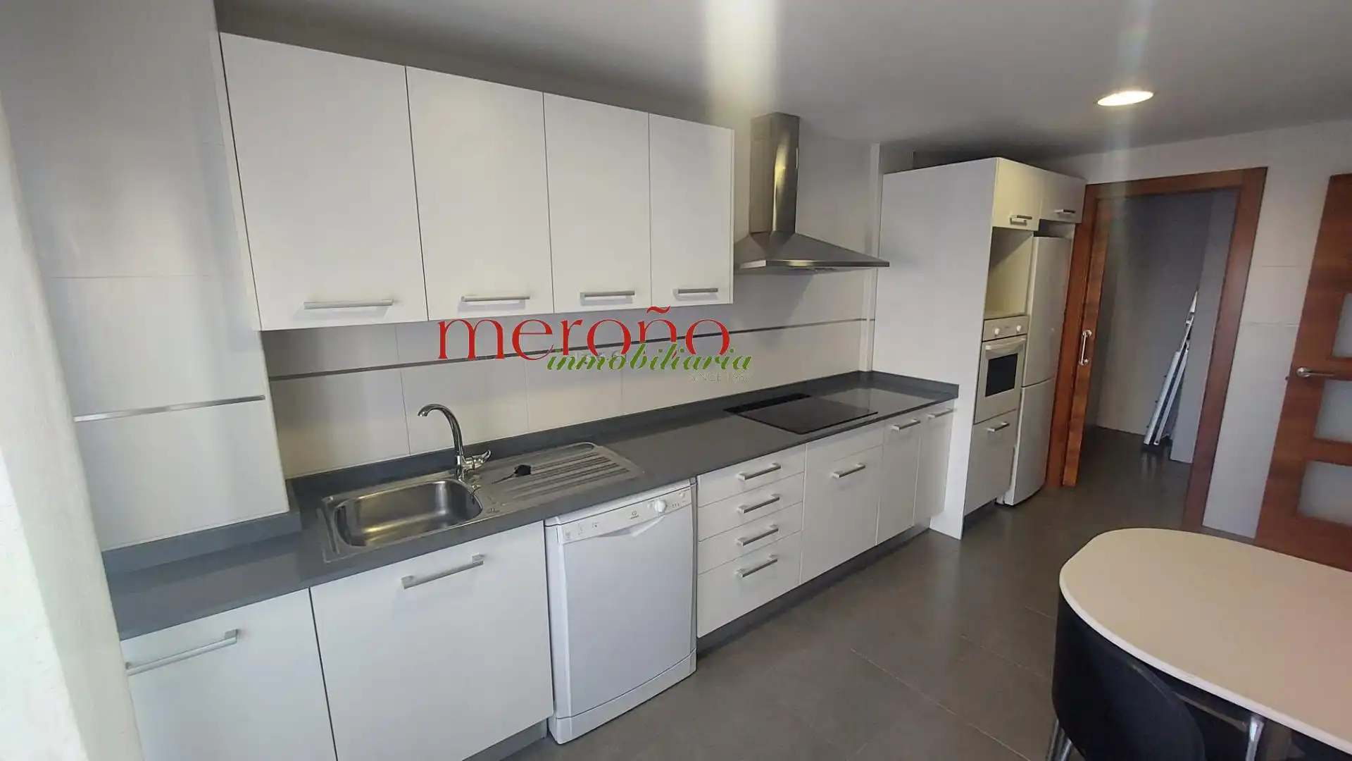 Cocina de Piso de alquiler en Elche / Elx con Terraza y Piscina comunitaria