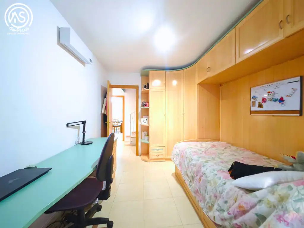Casa aparellada amb jardí en venda a Calle Don Quijote de la Mancha 19, imagen 11
