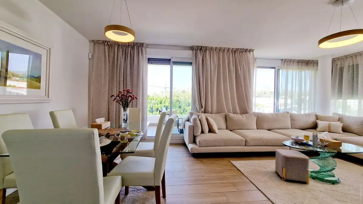Piso con ascensor en venta en Nueva Andalucía, imagen 4