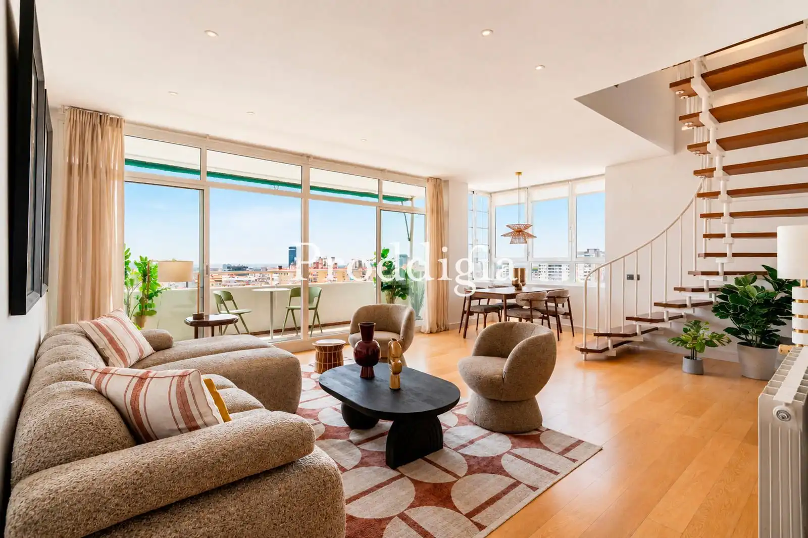 Sala d'estar de Àtic en venda en Barcelona amb Aire condicionat, Calefacció i Terrassa