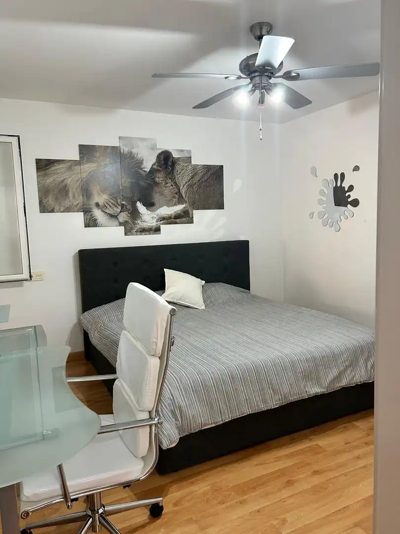 Flat with lift to rent in Calle VERDIALES, imagen 11