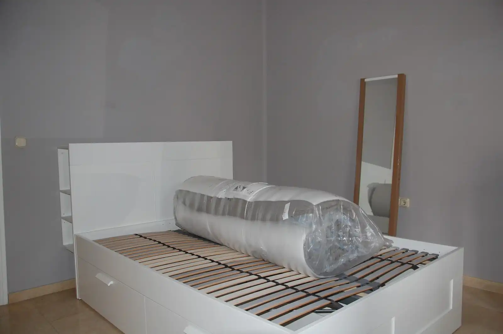 Bedroom of Flat for rent in Granada  with Heating, Terrace and Furnished