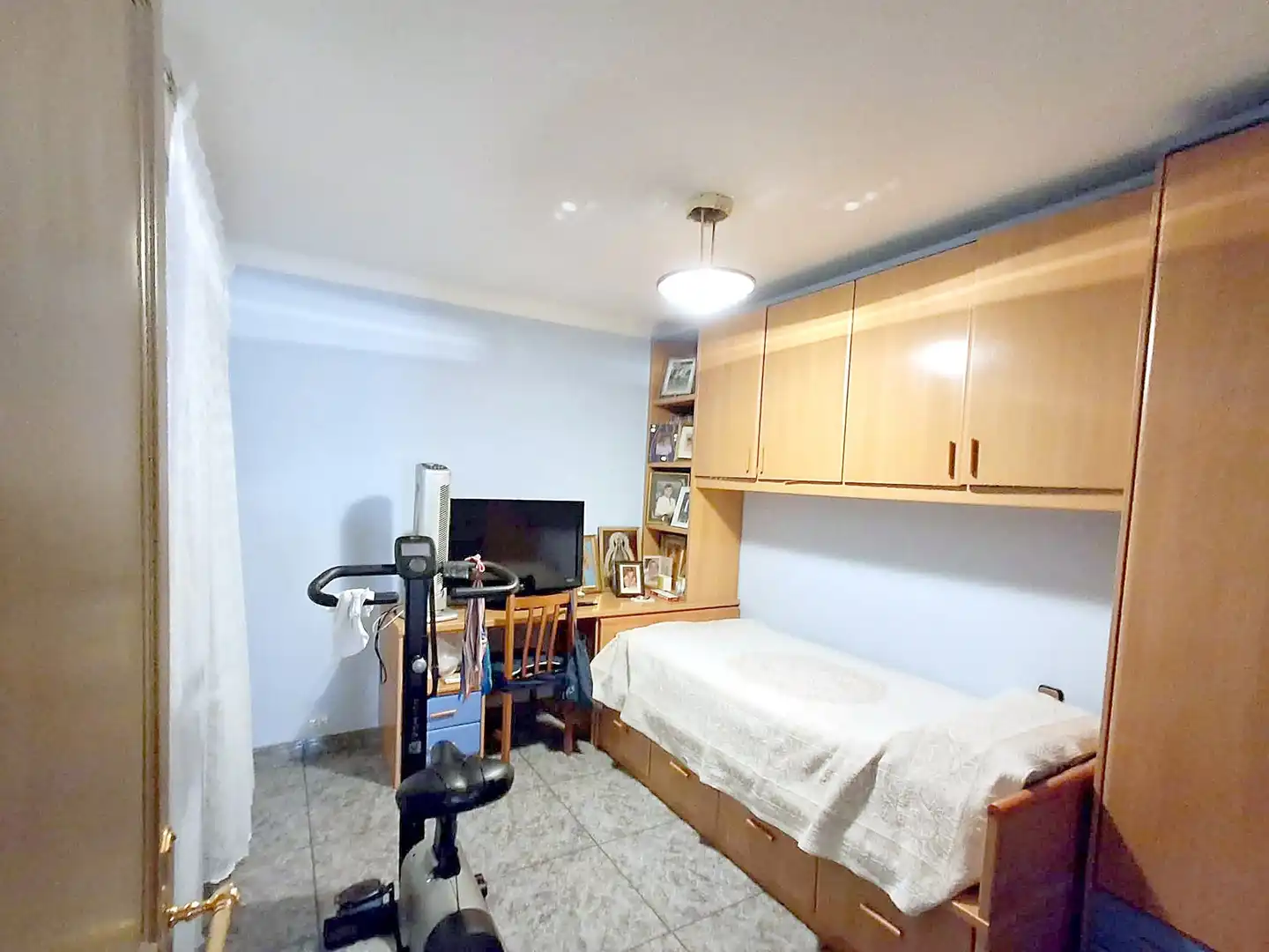 Piso con terraza en venta en Sant Narcís, imagen 6