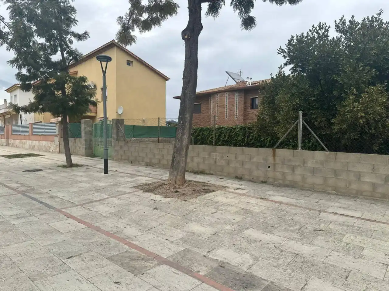 Vista exterior de Terreny industrial en venda en Vilanova i la Geltrú