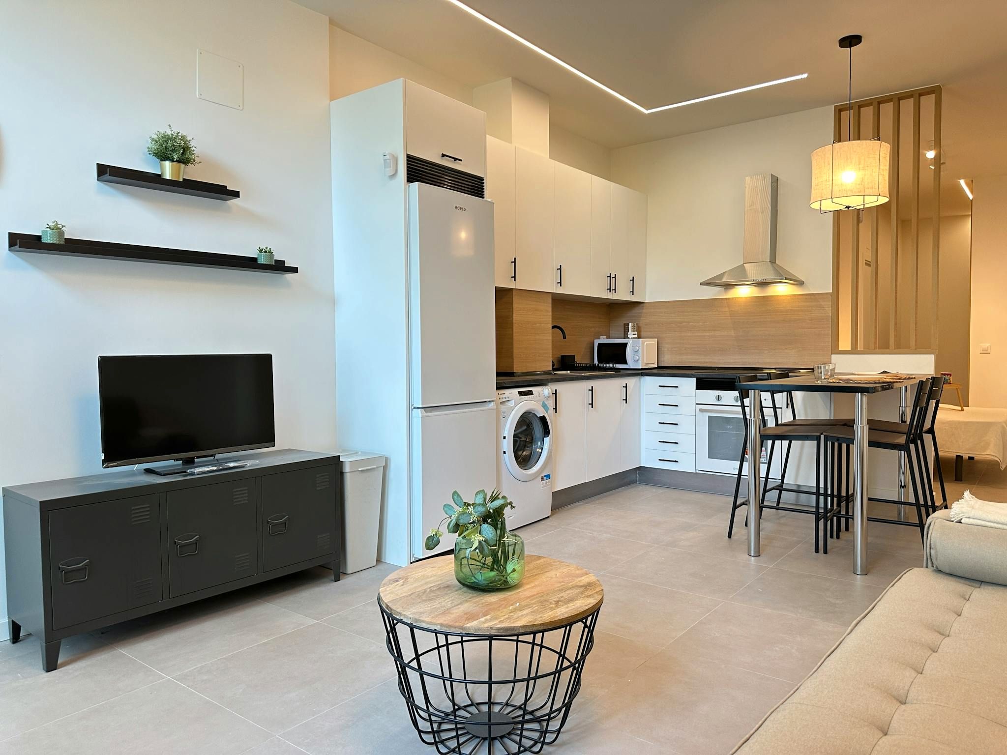Cocina de Piso de alquiler en  Madrid Capital con Calefacción, Amueblado y Lavadora