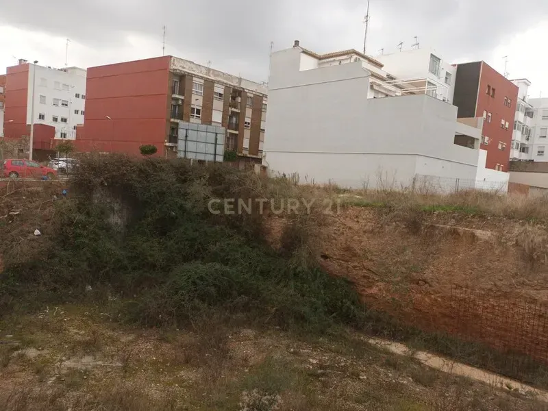 Terreny industrial en venda en Moncada